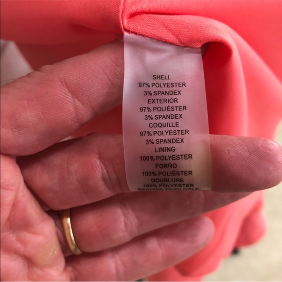 Vince Camuto sleeveless back zip crepe shift dress in poppy orange - Picture 9 of 12